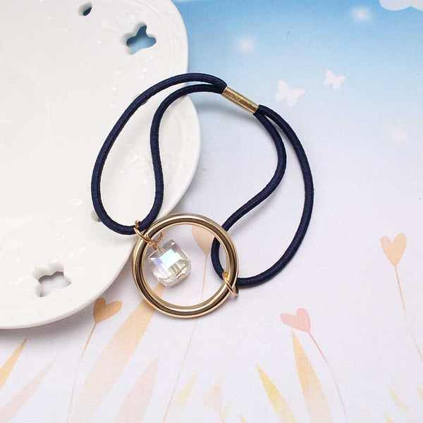 Round Circle with Crystal Gum