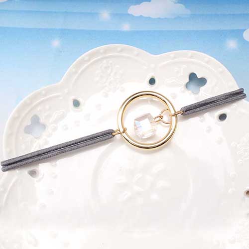 Round Circle with Crystal Gum